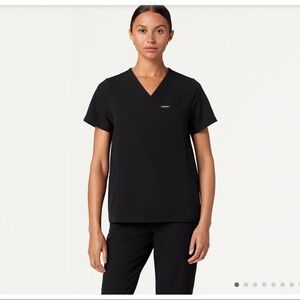 Jaanuu Women Scrub Top
